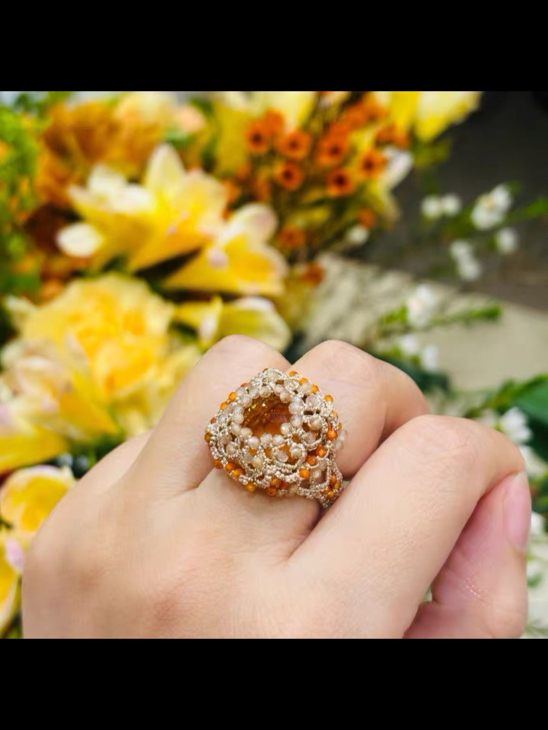 Handmade shuttle tatting ring