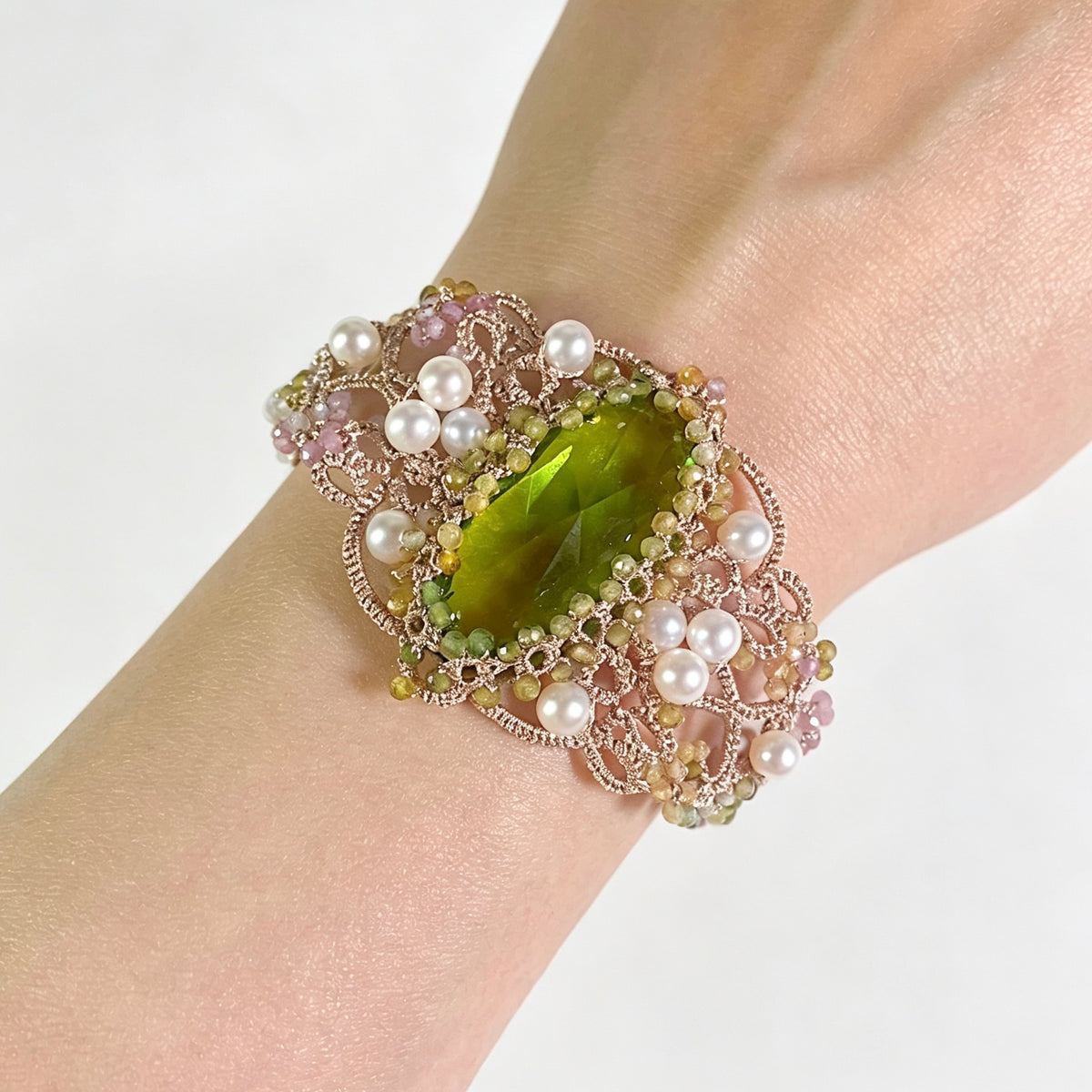 Handmade shuttle tatting beaded bracelet with dongzhou diamond,freshwater pearls,natural gemstone tourmaline