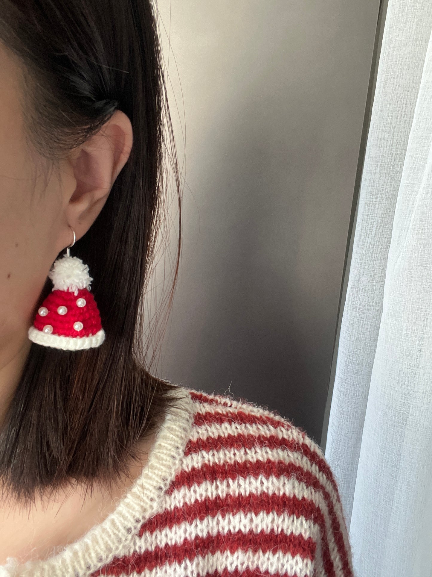 Handmade rochet Christmas hat earrings with s925 hooks