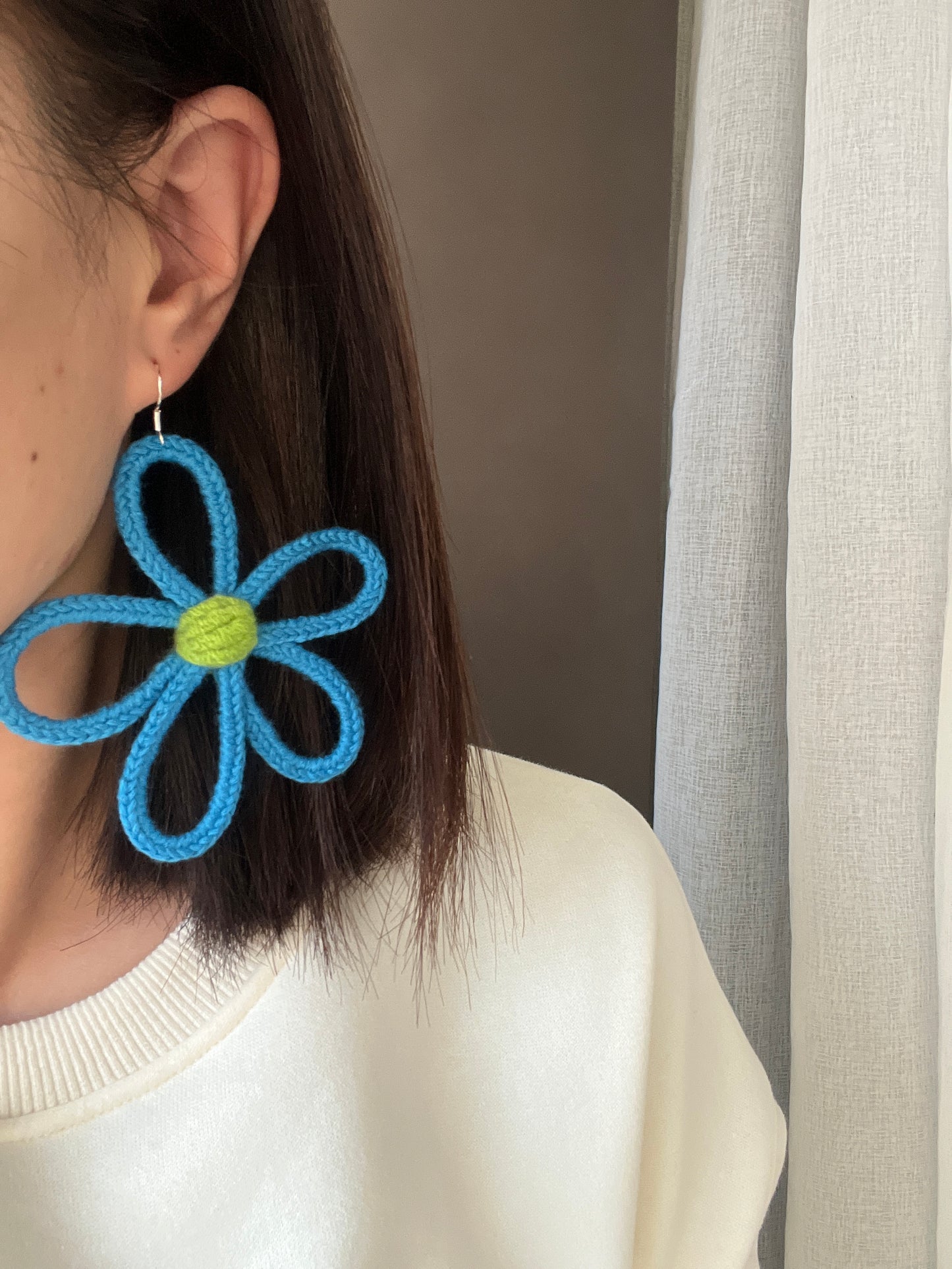 Handmade crochet flower earrings with s925 hooks