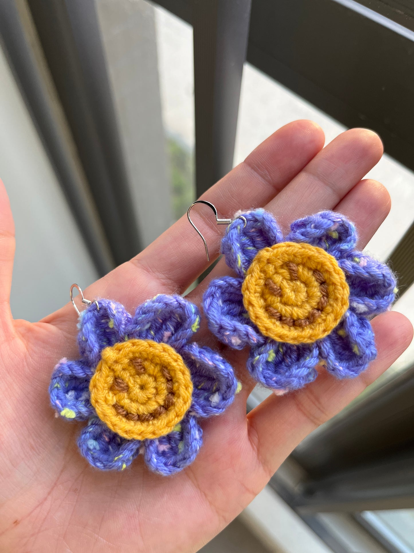 Handmade crochet smile face flower earrings with s925 hooks