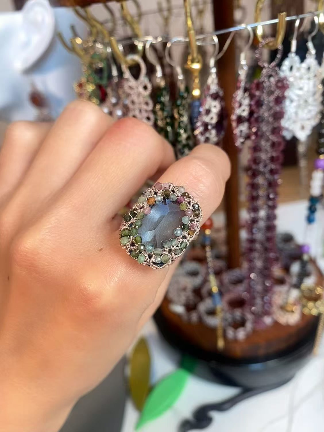 Handmade shuttle tatting ring