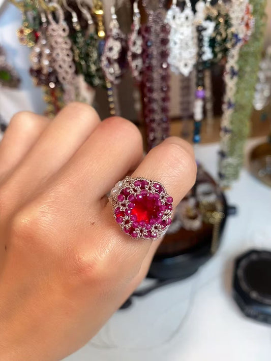 Handmade shuttle tatting ring