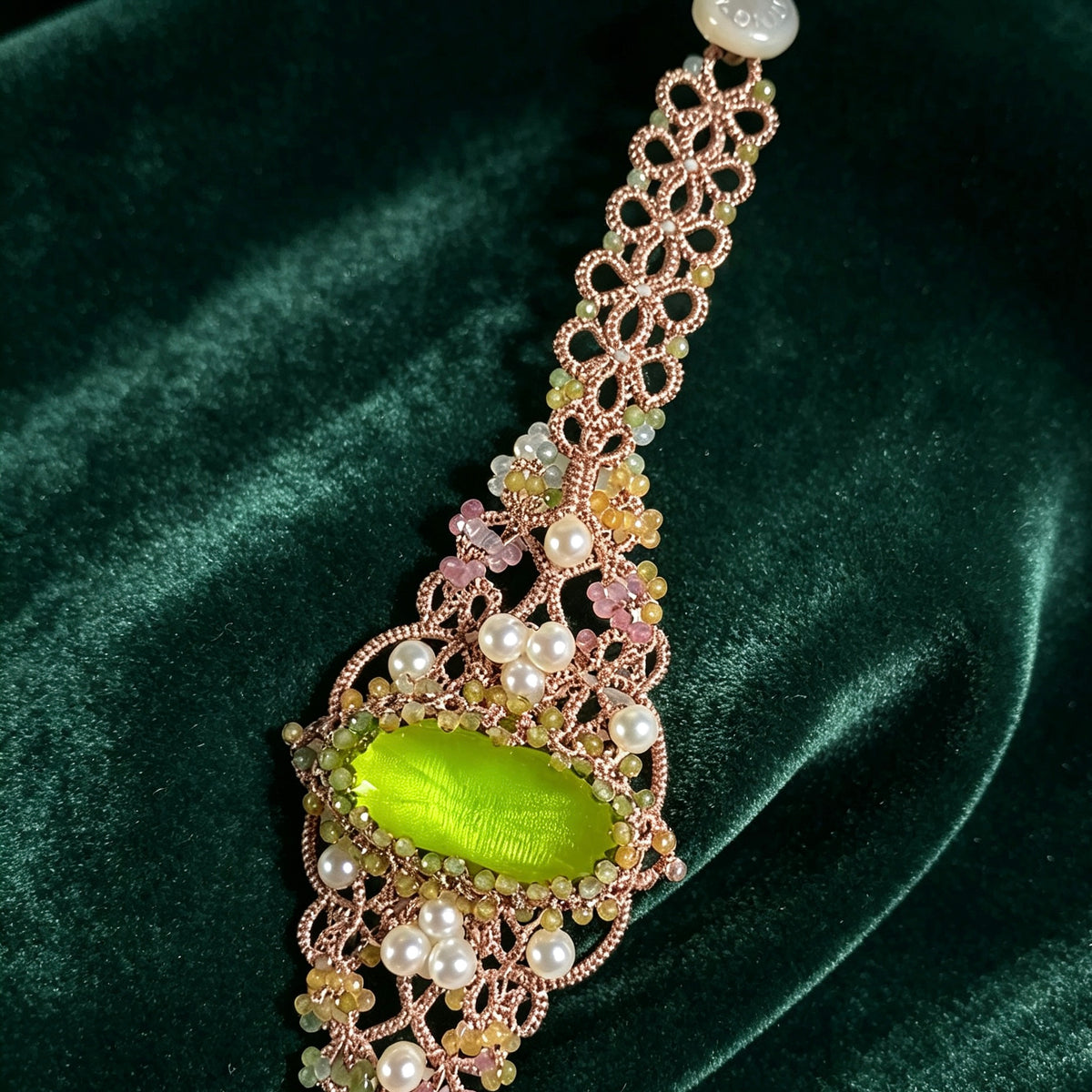 Handmade shuttle tatting beaded bracelet with dongzhou diamond,freshwater pearls,natural gemstone tourmaline