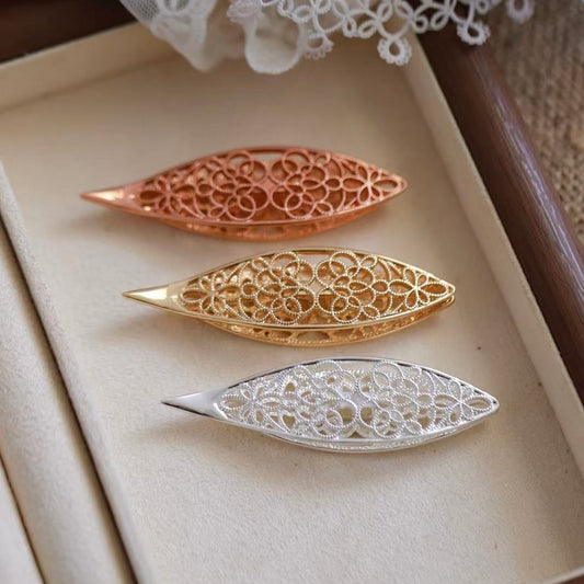 Delicate hollowed-out metal shuttle 78*20*10mm
