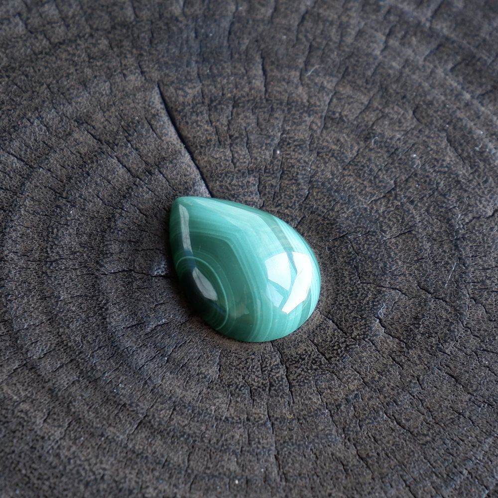 Natural stone malachite for jewelry making