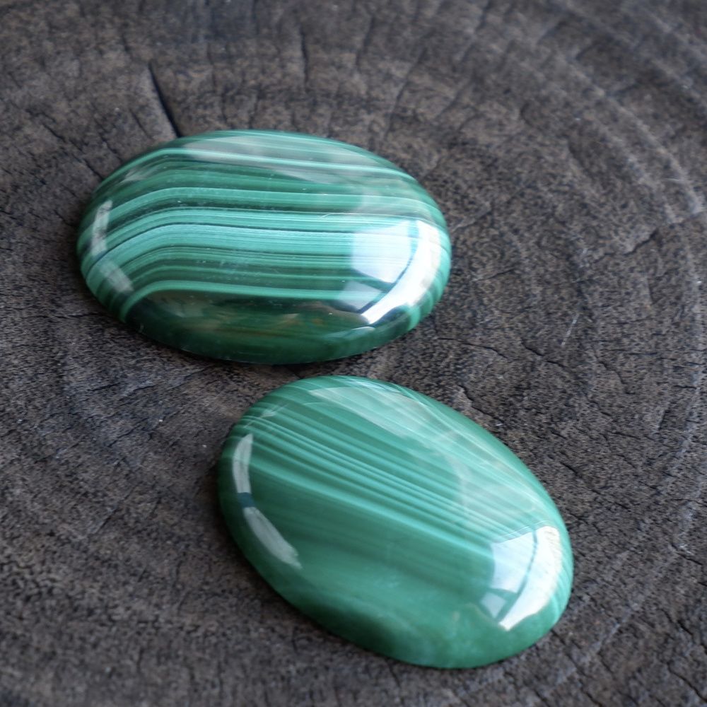 Natural stone malachite for jewelry making