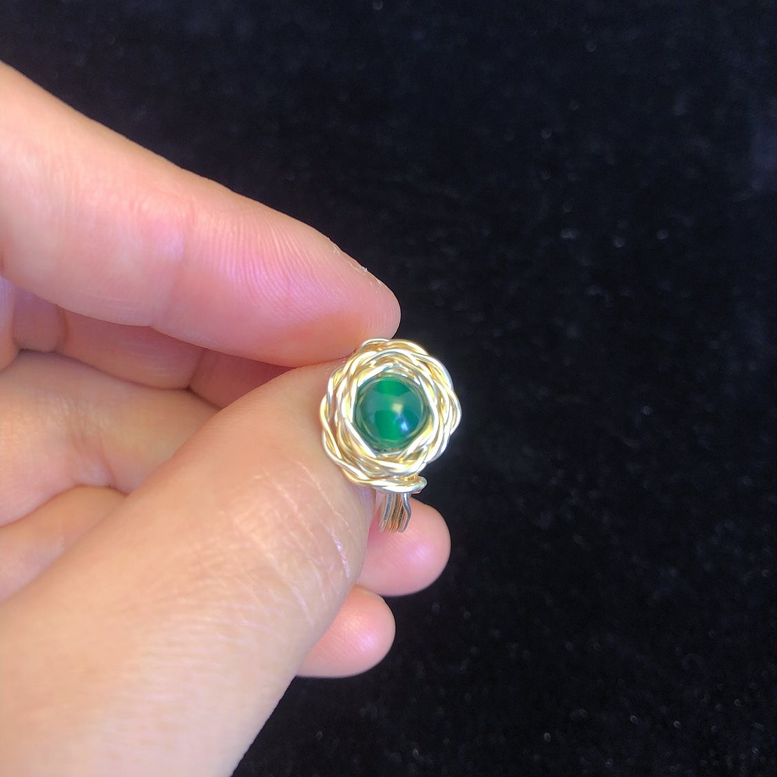 Handmade wirewrapping beaded flower ring